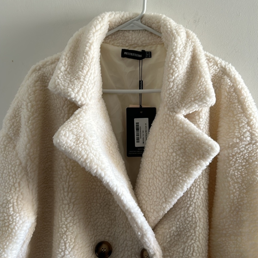 Pretty Little Things Coat Women’s Size 22 Cream Borg Midi Coat NWT - Picture 3 of 8